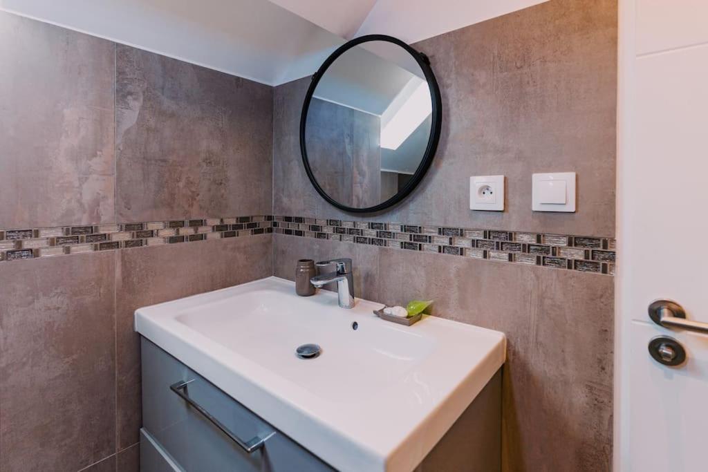 Charmant Appartement Proche Disneyland Бюссі-Сен-Жорж Екстер'єр фото